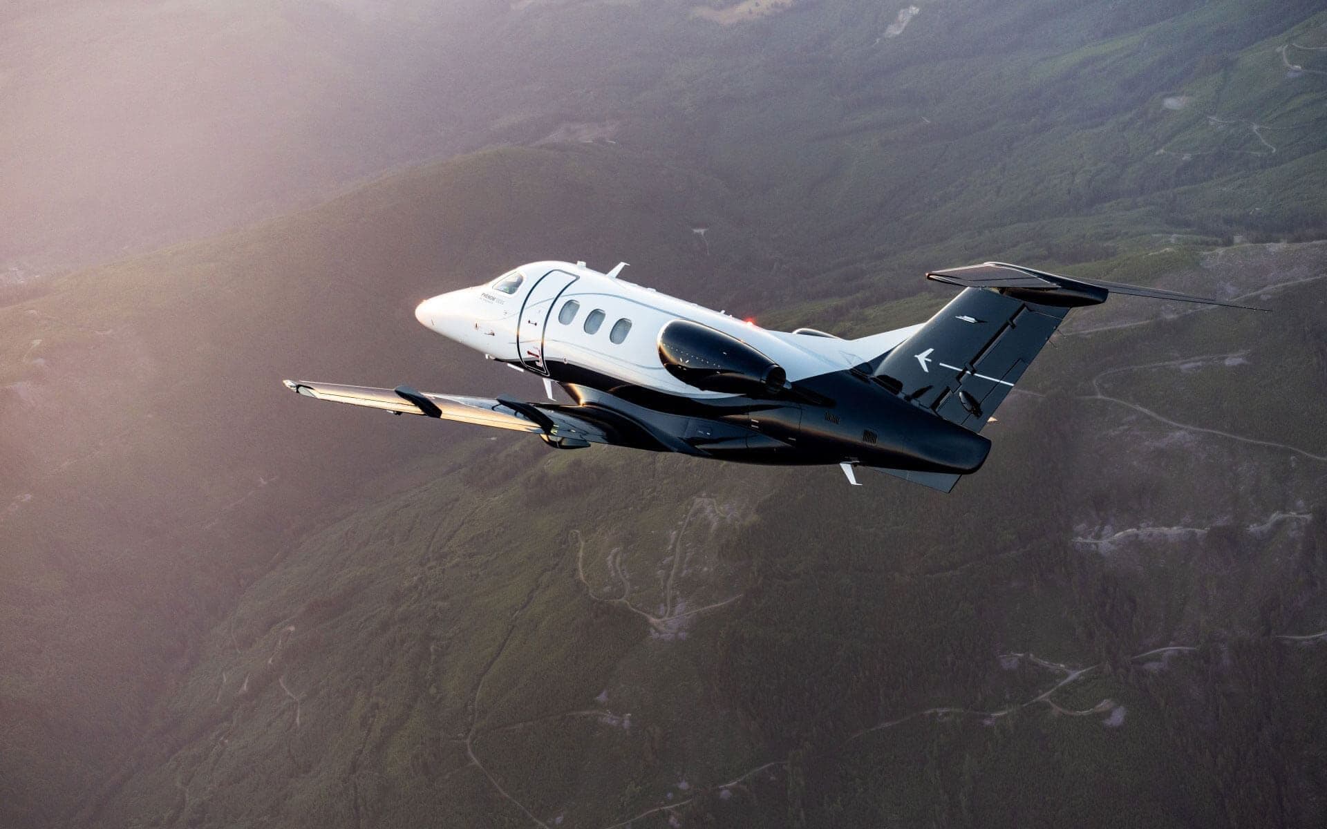 Embraer Phenom 100